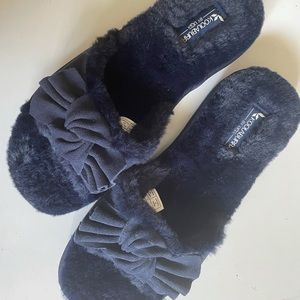 KOOLABURRA By Ugg fur sandals